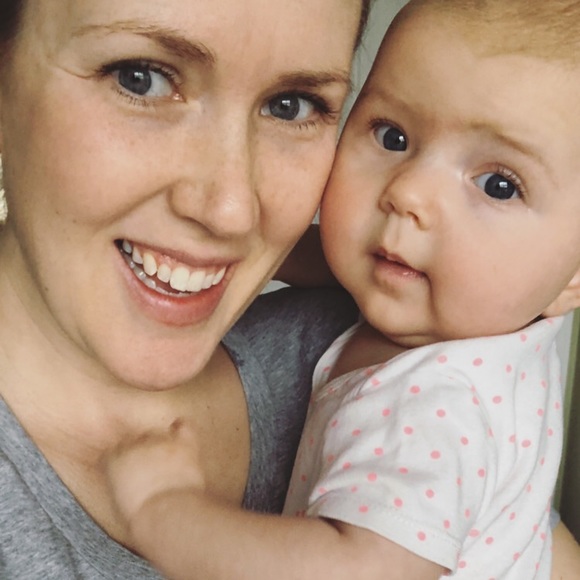 Meet your Posher, Lauren - Picture 4 of 5